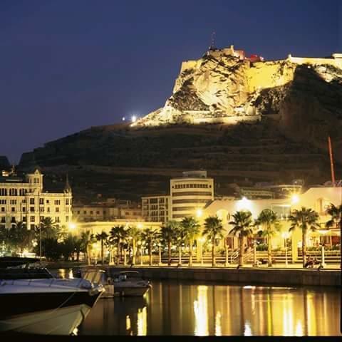 Room Star Alicante Buitenkant foto